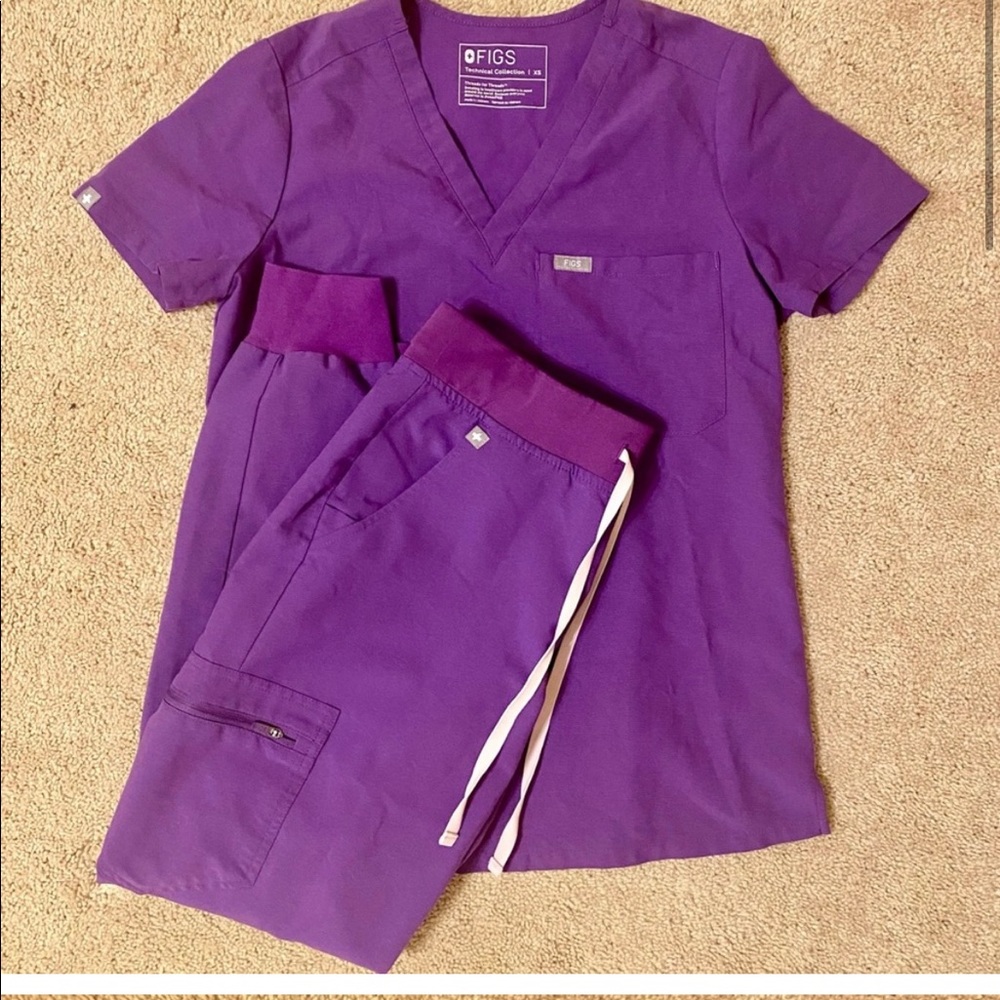 Digital Purple FIGS set Xs top S Zamora joggers